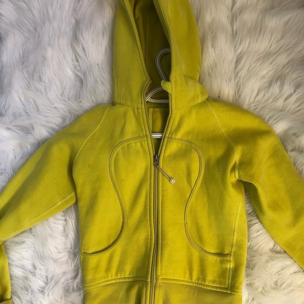 LULU LEMON zip up